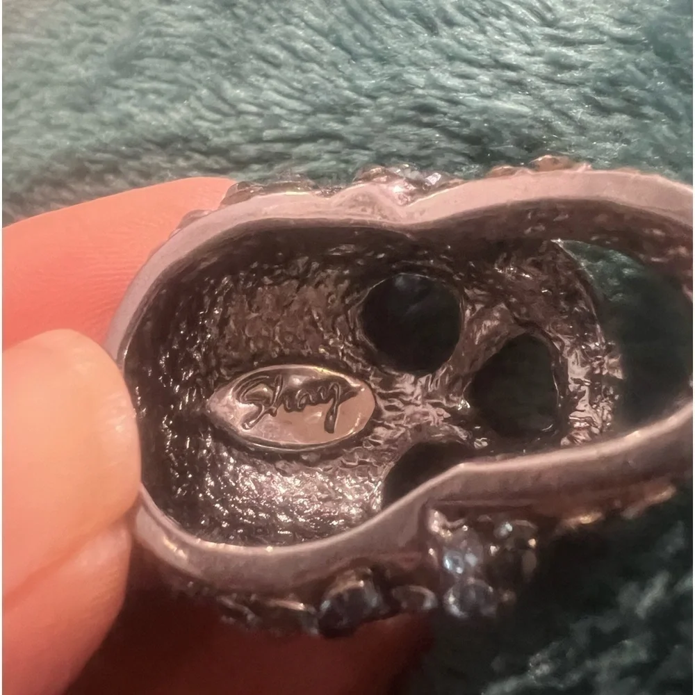 Gunmetal skull earrings
